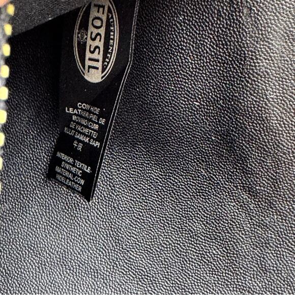 Fossil Haven Large Flap Clutch Wallet Glazed Pebbled Black Leather Wristlet - Picture 7 of 9